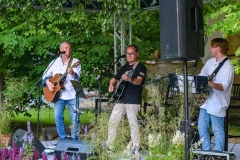 290003869_1881588148707931_1660488445726735966_n